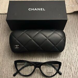 CHANEL glasses